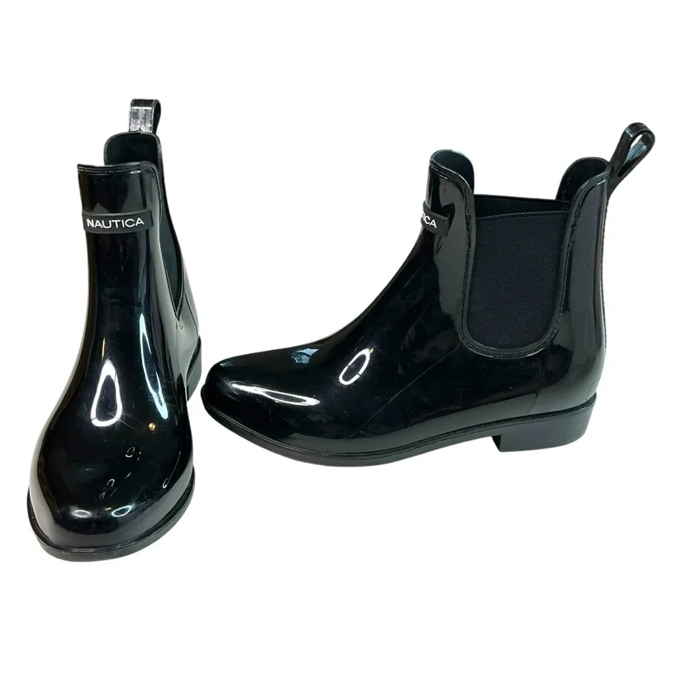 Nautica glossy black
